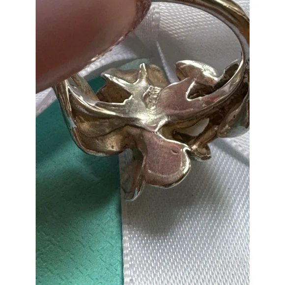 Hawthorn With Pearl Ring by Trollbeads.